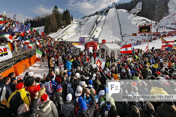 Slalom am Gudiberg  Ski Weltcup  Wintersport  Tribüne  Zuschauer  Garmisch-Partenkirchen  Oberbayern  Bayern  Deutschland  Europa