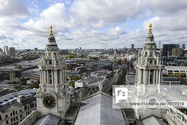 Sicht von der St Paul's Cathedral  London  England  Großbritannien  Europa