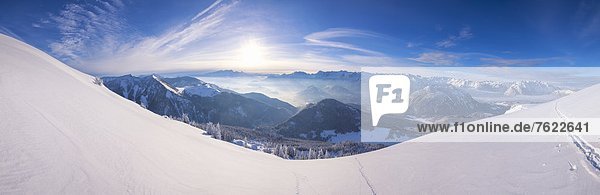 Blick über das Lammertal zum Dachsteingebirge Österreich