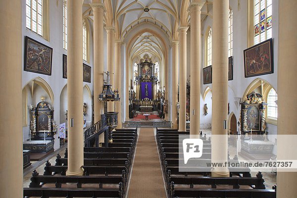 Innenaufnahme der Pfarrkirche St. Veit  Iphofen  Bayern  Deutschland
