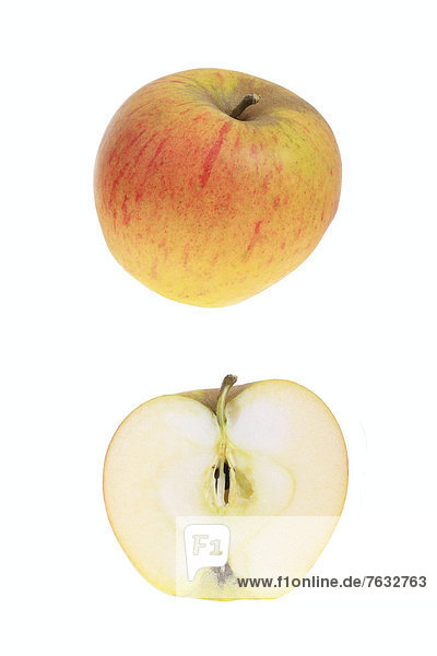 Apfel der Apfelsorte Papelus Rambur mit Schnittbild