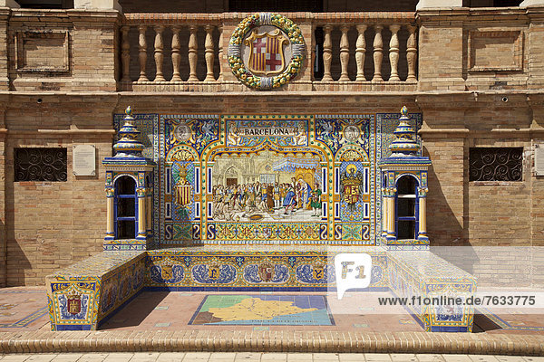 Mit Kacheln gestaltetes Bild und Landkarte von Barcelona auf der Plaza de Espana  Sevilla  Andalusien  Spanien  Europa