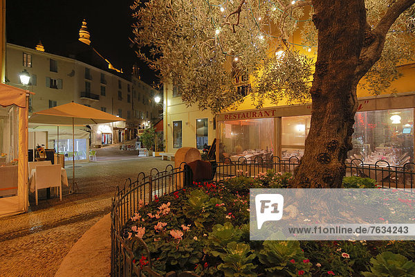 Frankreich Europa Nacht Restaurant Fußgänger Menton