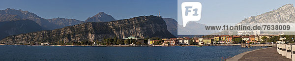 Wasser  Europa  See  Gardasee  Trentino Südtirol  Italien  Torbole