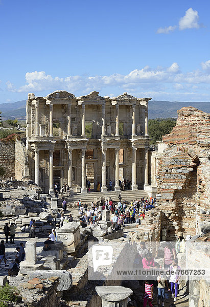 Library of Celsus  ancient city of Ephesus  Efes  UNESCO World Heritage Site  Aegean Sea  Turkey