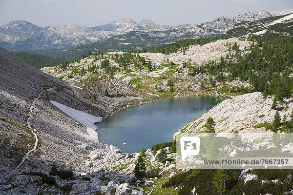 Bergsee Veliko Jezero Sieben-Seen-Tal Nationalpark Triglav Slowenien Europa