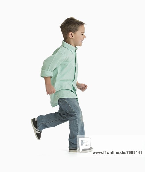 Junge - Person  rennen  5-6 Jahre  5 bis 6 Jahre