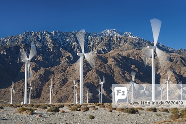 Windturbine Windrad Windräder Wüste