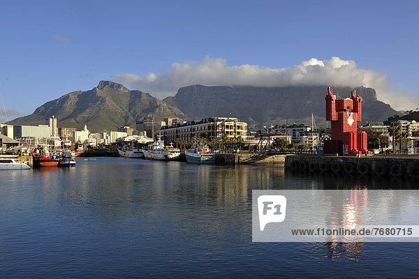 Africa  South Africa  Cape Town  the port with commercial centre                                                                                                                                        