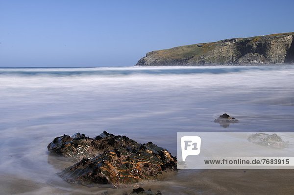 Felsbrocken  Europa  Strand  Großbritannien  aufwärts  Gezeiten  Cornwall  England
