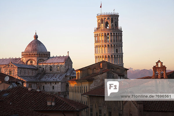 Campanile  schiefer Turm von Pisa  und der Dom Duomo Santa Maria Assunta