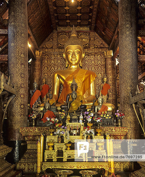 Buddhastatue im Wat Xieng Tong oder Vat Xienthong  Thong