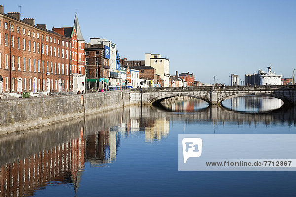 River Lee With Patrick's Bridge  Cork City  County Cork  Ireland