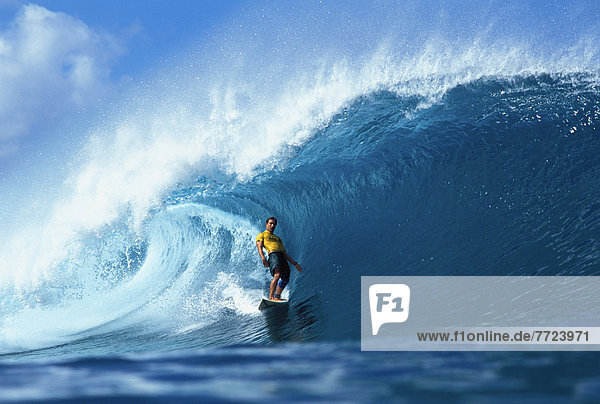 angelehnt  Windsurfing  surfen  Hawaii  North Shore  Oahu  Pipeline