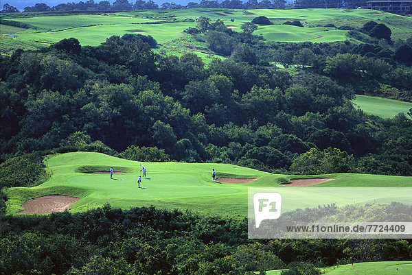 entfernt  Mensch  Menschen  Urlaub  Golfsport  Golf  Draufsicht  Kurs  Distanz  Hawaii  Kauai  Princeville