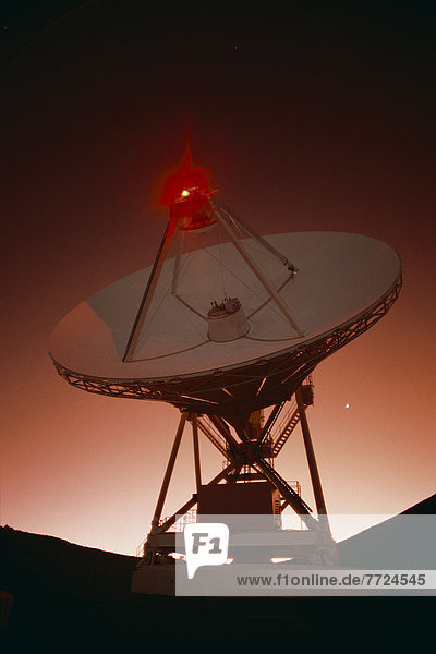 Hawaii  Big Island  Mauna Kea  National Radio Astronomy Observatory  Large Dish B1166