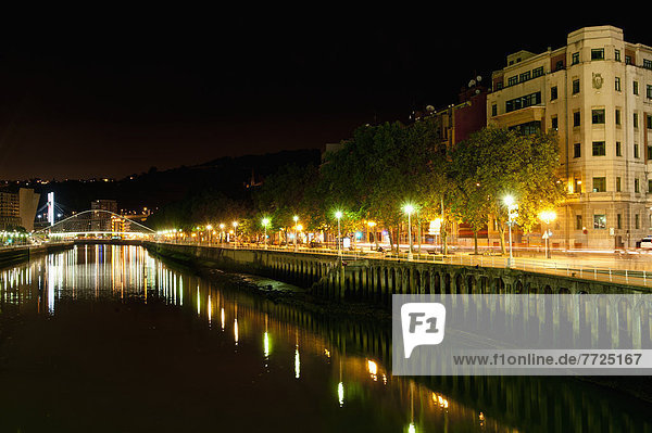 Nacht  über  Bilbao  Spanien