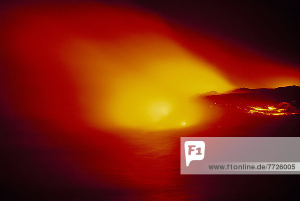 Hawaii  Big Island  Glut  Ozean  Rauch  dramatisch  fließen  rot  explodieren  Hawaii