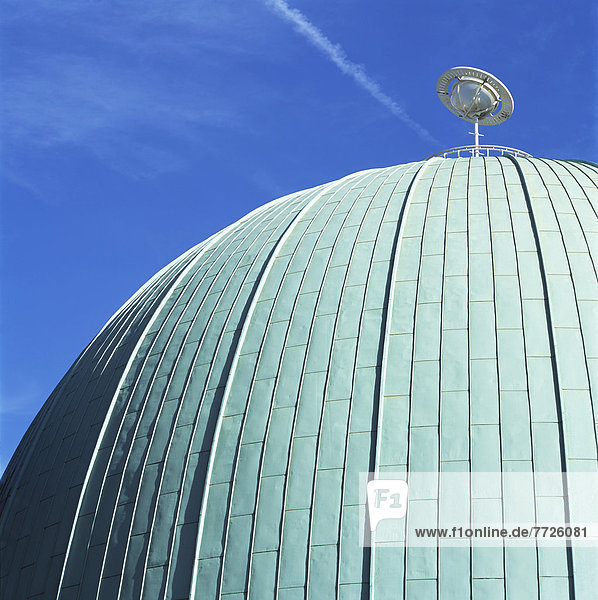 Bronze roof of London Planetarium  Marylebone Road - London  UK. © Anna Watson / Axiom