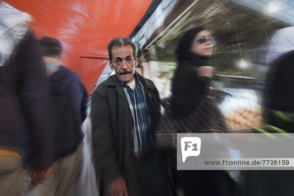 Amman  Hauptstadt  Portrait  Mann  reifer Erwachsene  reife Erwachsene  Naher Osten  Souk  Markt