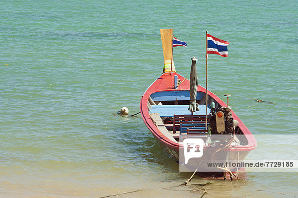 hoch  oben  nahe  Wasser  Boot  vorwärts  Phuket  Thailand