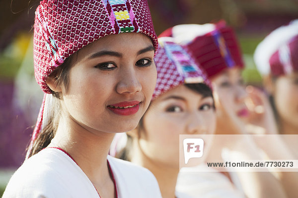 Frau  Blume  Kleidung  jung  Festival  Chiang Mai  Parade  Thailand