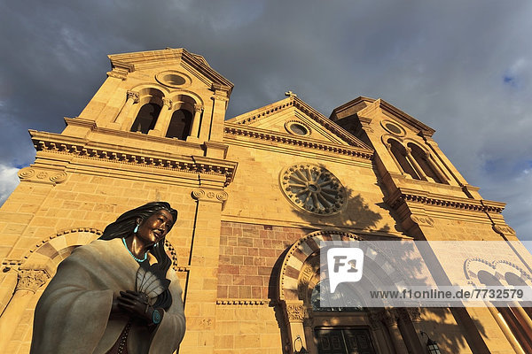 commonly known as Saint Francis Cathedral  Cathedral Basilica of Saint Francis of Assisi  Santa Fe  New Mexico  USA