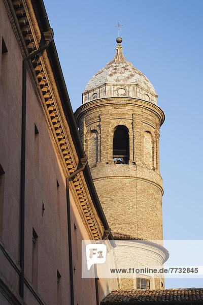 Kuppel  Himmel  blau  Basilika  Kuppelgewölbe  Emilia-Romangna  Italien  Ravenna