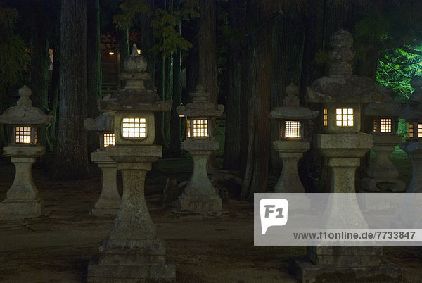 beleuchtet  Stein  Nacht  Laterne - Beleuchtungskörper  Japan  japanisch  Wakayama