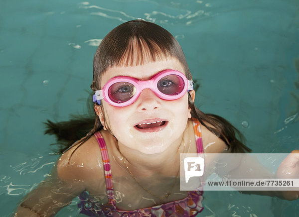 Schutzbrille  pink  jung  Kleidung  schwimmen  Mädchen