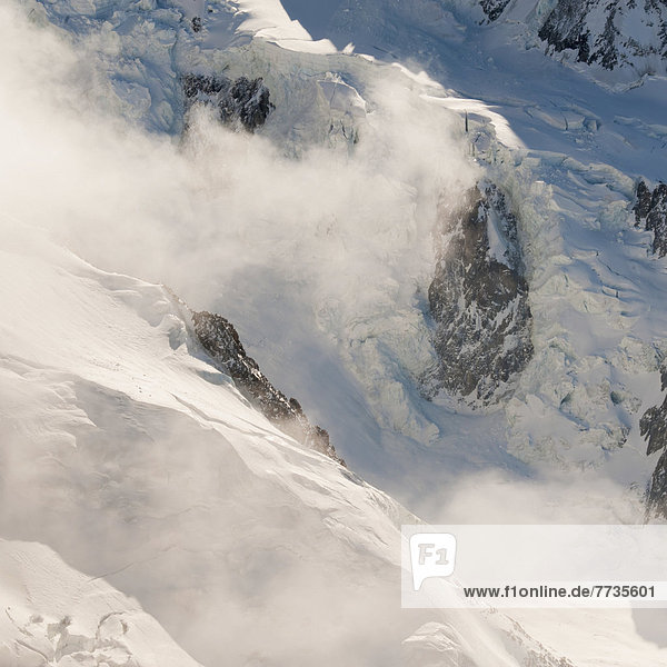 Berg  bedecken  Wolke  Ansicht  Luftbild  Fernsehantenne  Schnee