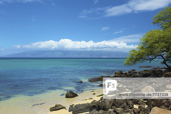 Berg  Strand  Küste  Hintergrund  Sand  Insel  Fokus auf den Vordergrund  Fokus auf dem Vordergrund  hawaiianisch