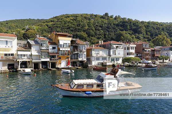 Wasserrand Garage Gebäude Boot Bosporus