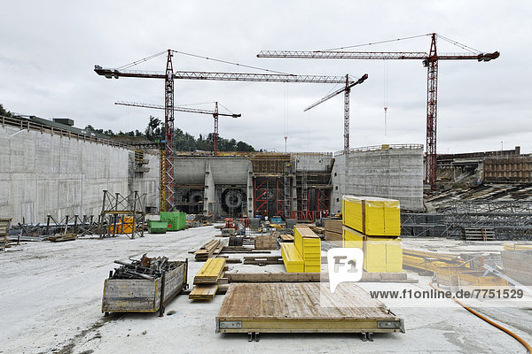 Baustelle Neues Wasserkraftwerk Rheinfelden  Einlaufplatte Oberwasser