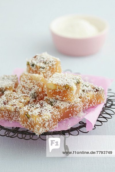 Home-made lokum with pistachios and coconut