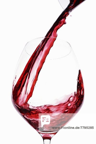 Glas eingießen einschenken Rotwein