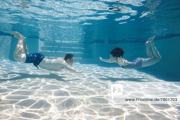 Vereinigte Staaten von Amerika USA Fröhlichkeit jung schwimmen Utah