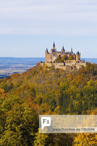 Burg Hohenzollern im Herbst