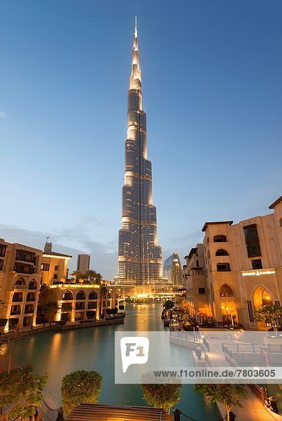 Abend  Hochhaus  Tourist  Ansicht  Verbindung  Souk  Ortsteil  Dubai