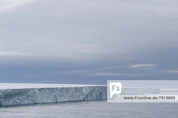 Bråsvellbreen  längste Gletscherfront der Nordhalbkugel