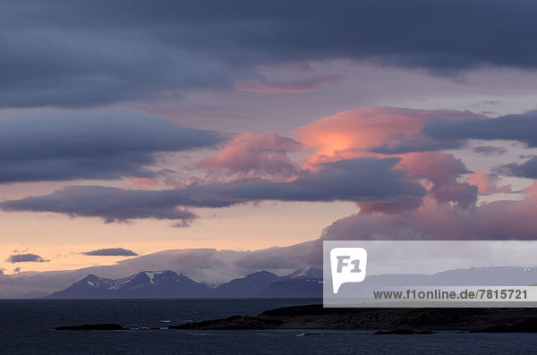 Sonnenuntergang am Isfjorden