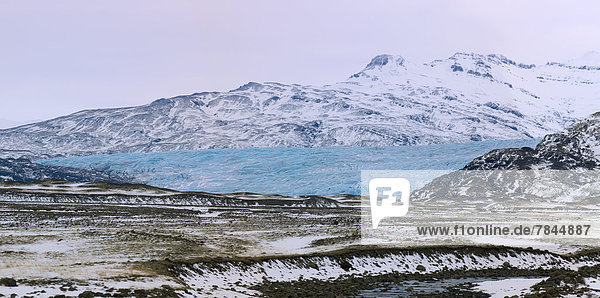 Island  Blick auf die Jokulsarlon Gletscherlagune an der Grenze zum Vatnajokull Nationalpark im Südosten Islands.