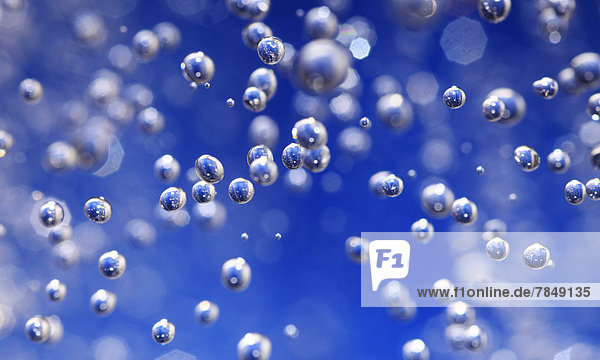 Blasen unter Wasser