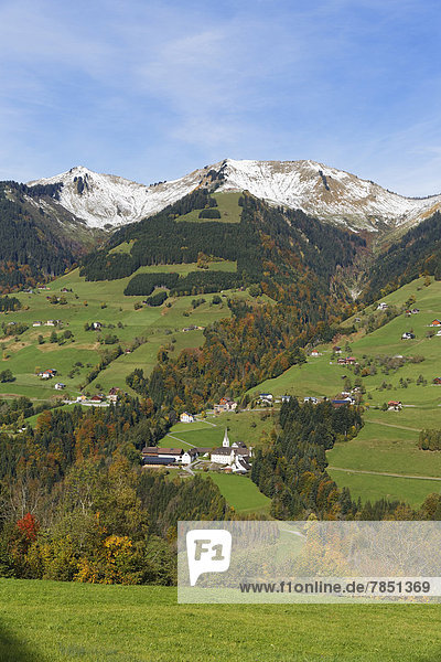 Österreich  Vorarlberg  Blick auf Sankt Gerold  Walserkamm im Großen Walsertal