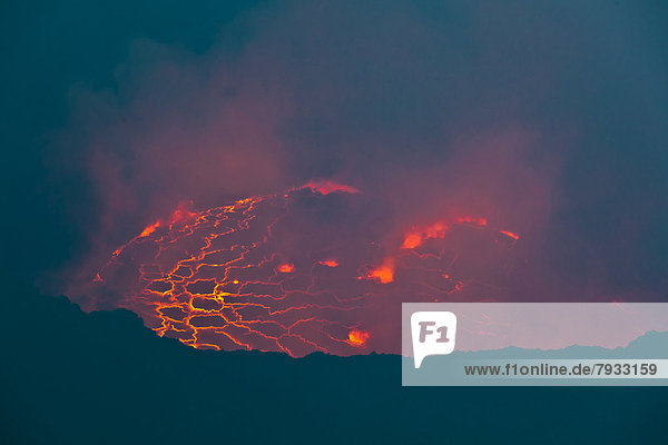 Kochender Lavasee im Nyiragongo-Vulkan