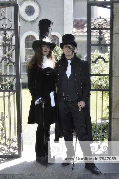 Young couple in scene clothes  Wave-Gotik-Treffen