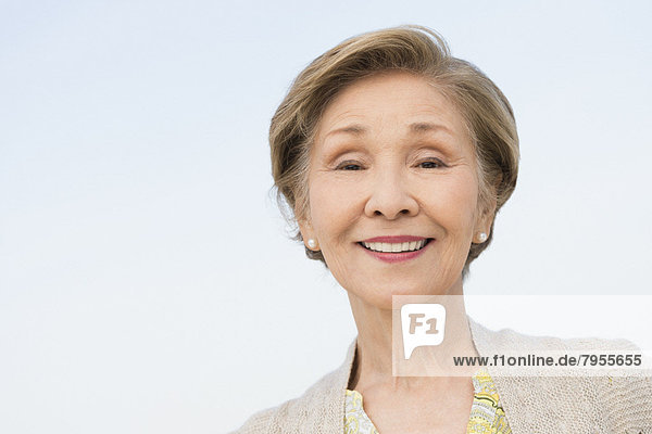 Portrait senior Frau lächelnd