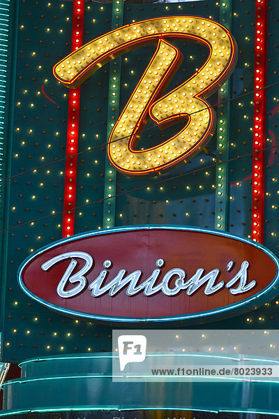 Neon-Logo des Binion's Horseshoe Gambling Hotel and Casino  Fremont Street Experience im alten Las Vegas  Downtown