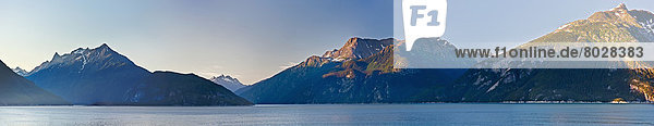 Panorama  Berg  Sommer  Küste  Hintergrund  Süden  Ansicht  Gebirgszug  Lutak  Alaska  Alaska  Meeresarm