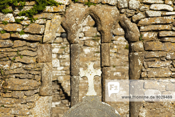 Steinmauer  überqueren  Kirche  Kreuz  alt